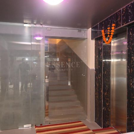Essence Grandeur Hotel Гувахати Екстериор снимка